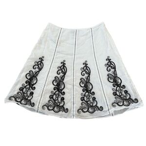 Ann Taylor White A-line Skirt with Black Embroidery, lined Size 4P